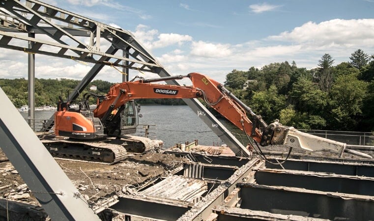 thao-do-be-tau-bang-xe-duc-chuyen-dung